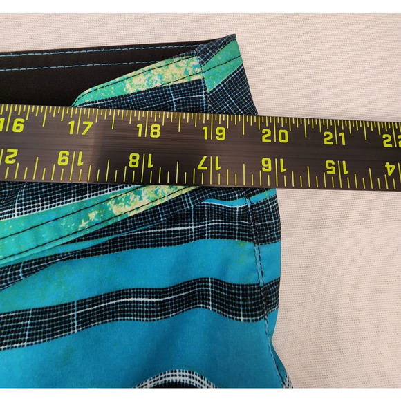 Prana Mens Boardshorts size 38 Swim Trunks UPF 50+ Beach Vacation - Picture 4 of 5